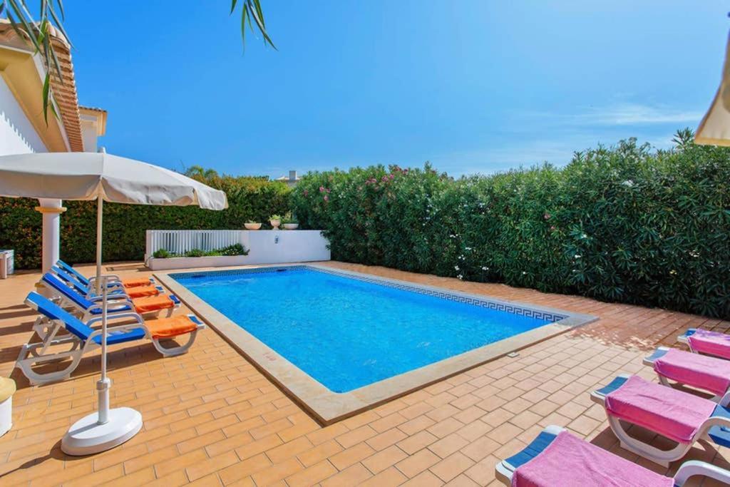 Villa White Sands - Private Oasis, Heated Pool, Beaches & Strip Nearby 알부페이라 외부 사진